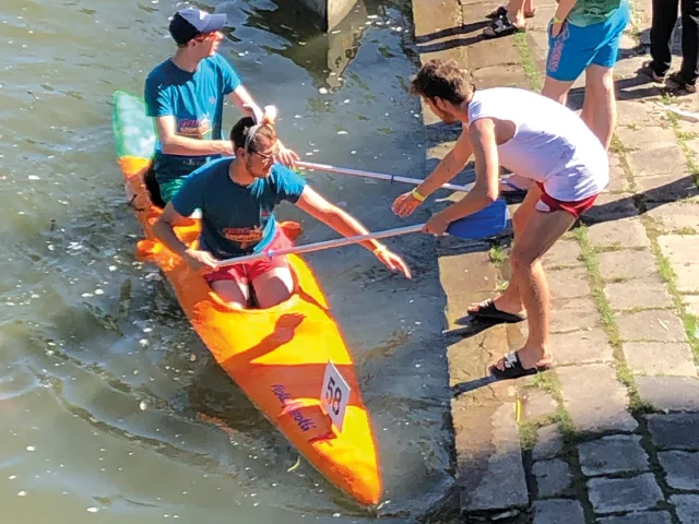 Sponsor für Betonkanu-Regatta auf dem Neckar