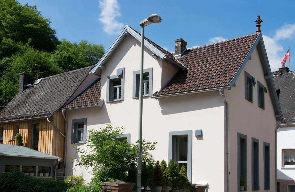 H.ausgezeichnet: Klimaschutzplakette für energiesparendes Bauen und Sanieren